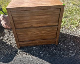 Mid century end table/nightstand 
