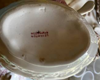 #122	Leighton Small Soup Toureen w/Ladle	 $25.00 			
