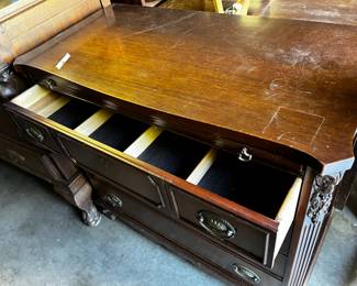 #198	chest with 4 drawers  and pull out shelf and flat ware divider 36x18x32	 $175.00 			
