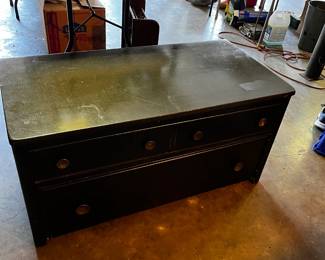 #117	Black 3 Drawer Chest - 41x21x20	 $30.00 			
