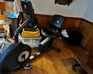 #4	Schwinn exercise bike 	 $75.00 			
