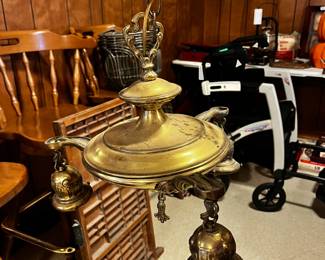 #218	brass chandler with 3 lights vintage	 $30.00 			
