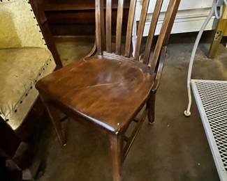 #191	oak side chair 	 $30.00 			
