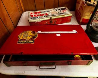 #148	 Vintage Erector set ferris wheel  as is not sure if complete	 $100.00 			
