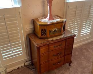 Dining room set- small buffet