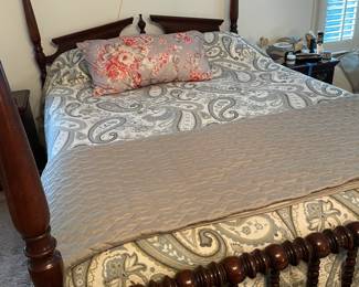 4 Poster bed