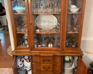 Dining set- Break front/china cabinet.