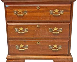 Traditional Nightstand 