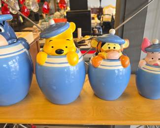 winnie the poo peek a boo canister set