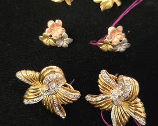 14k gold earrings with diamonds