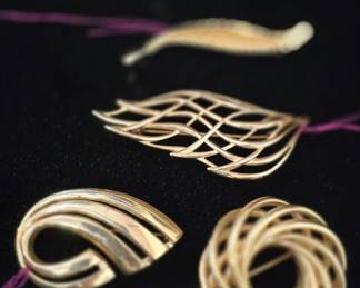 14k gold brooches