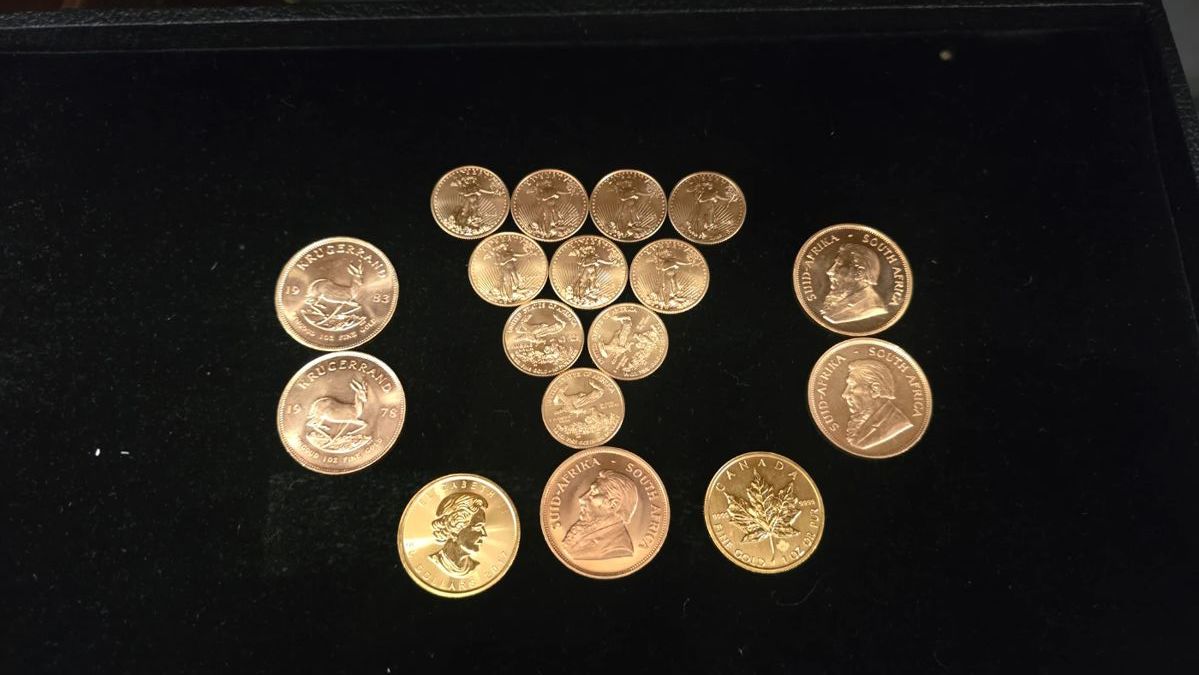 GOLD!!! 1 oz south African Krugerrands, 1oz candian Maples, 1/4 oz American eagles .10 1 gram assay bars   Gold is up and so is silver and they say its not going to stop get it now while you still can!!! 