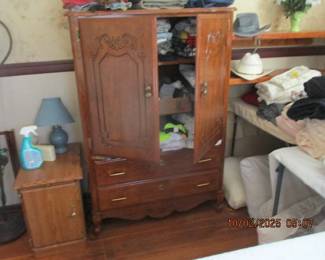 Armoire