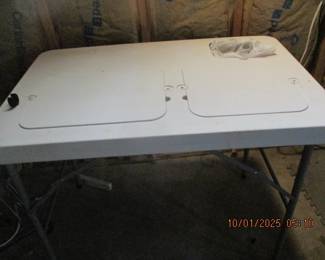 Portable camping table/sink