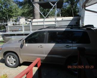 2004 V6 , 4 wheel drive, Toyota Highlander, 208000 plus miles