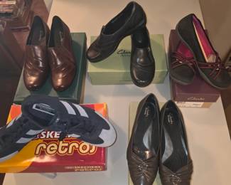 Major Label Shoes - many new in box Sizes 9.5-10
Skechers, Clark, Coach, Cole Haan, etc