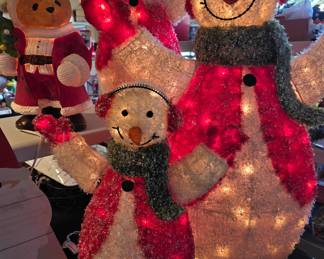 Light up Snowman Family - brand new