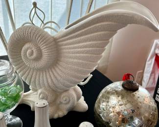 Royal Haeger shell vase