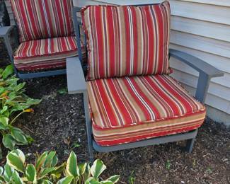 Like new metal patio chairs with cushions