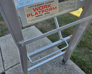 Little Giant Ladder - extra platform