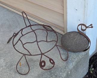 Metal turtle & rock snail art