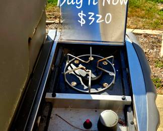 Weber Genesis Special Edition Grill with Side Burner, Cover & Tank
Bought a few years ago for $900
Buy it Now $320