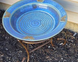 Ceramic bird bath with stand