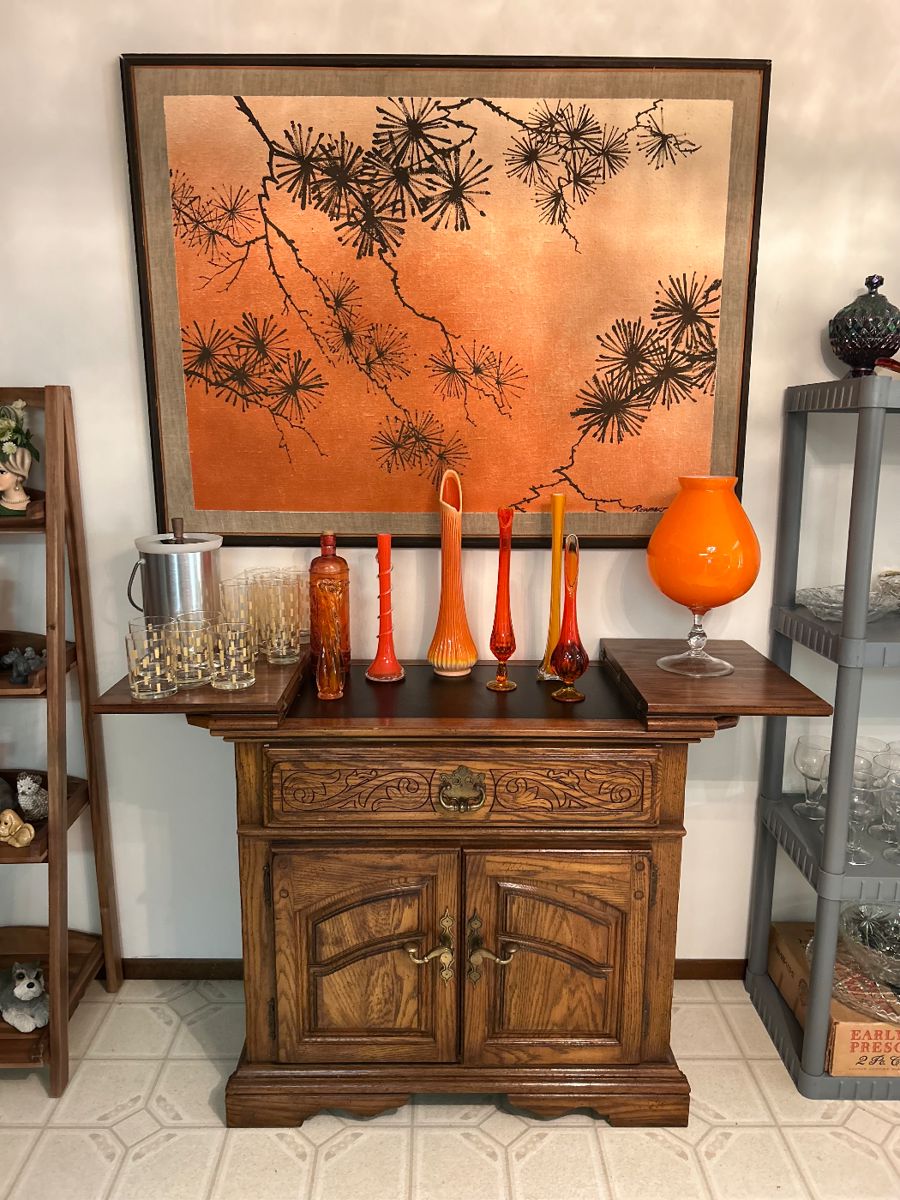 L.E. Smith Bittersweet ribbed swung glass vase and Viking swing vase and
American Drew server