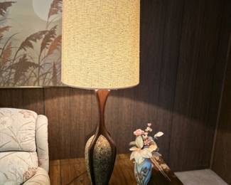 mid-century modern table lamp, possibly designed by Maurizio