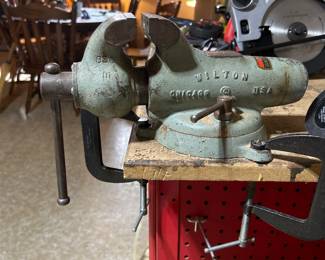 
Rare Vintage Wilton Baby Bullet Vise 2” 830  / 930 Swivel Base 2 Inch Mini Chicago USA