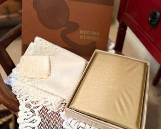 vintage vinyl record album case 