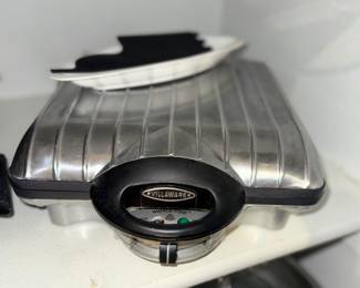 Waffle maker 