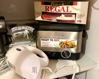 Mini Fryer, hand mixer 