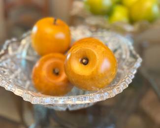 Wooden fruit 