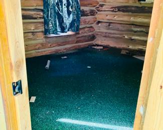 1 of 2 log cabin deer blinds / play houses with shingled roofs