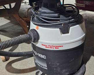 SHOP VAC