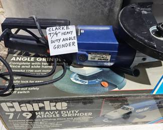 ANGLE GRINDER