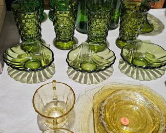 GREEN VINTAGE GLASS LOT / DEPRESSEION GLASS LOT