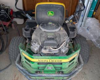 JD z-235 zero turn 42in cut mower 