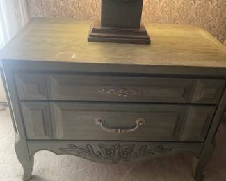 Night Stand with 2 drawers