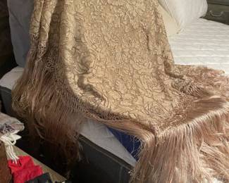 Gorgeous Piano Shawl - new in box