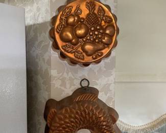 Copper decorative pieces