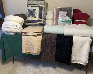 Blankets, Bedspreads, Blankets