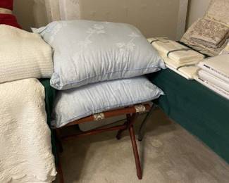 Pillows, Luggage stand