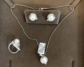 Necklace and ring set