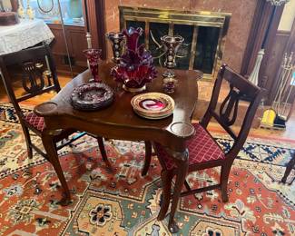 Game table, pair of chairs, Fenton and Bohemia glass