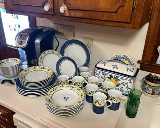 Wedgwood "Tuscan Harvest," misc pottery, glass, Keurig