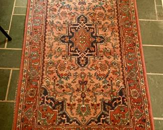2.1' x 5' Medallion Serapi rug by Karastan
