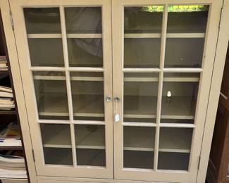 There are multiple display cabinets in the sale.  This is one of them.