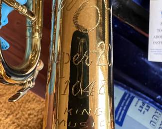 The engravings on the trumpet.  King Super 20